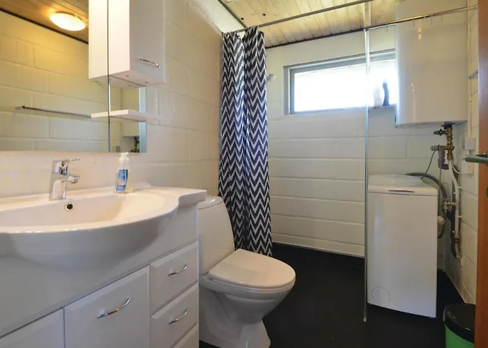 Three-bedroom In بيت للعطل *